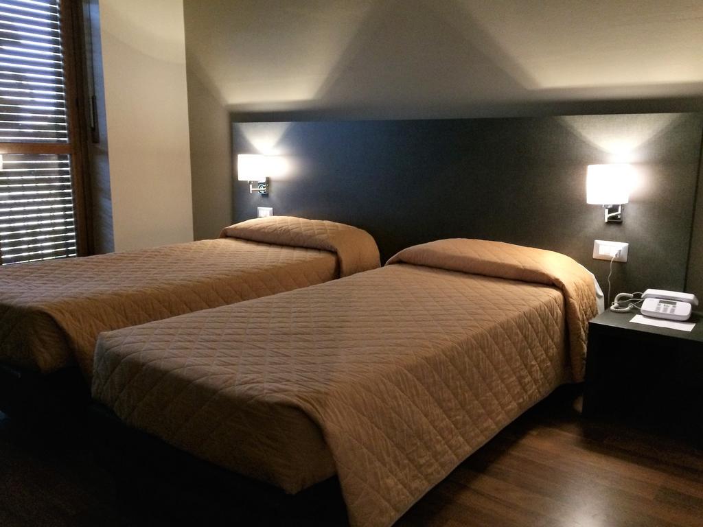 Twelve Hotel Moncalieri Dış mekan fotoğraf